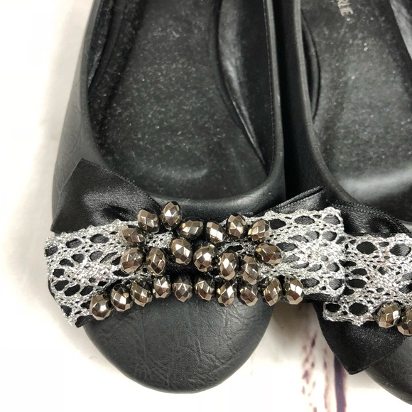 Charming Charlie’s Bow Flats - Picture 6 of 7